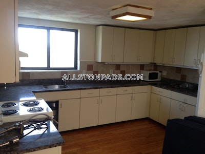 Allston Excellent 3 Beds 2 Baths on Comm Ave Boston - $4,300 No Fee