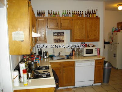 Allston/brighton Border Apartment for rent 4 Bedrooms 1 Bath Boston - $3,400
