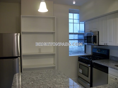 Brighton 3 Beds 1 Bath Boston - $5,040 No Fee
