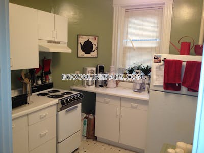 Brookline 1 Bed 1 Bath  Washington Square - $2,450 No Fee