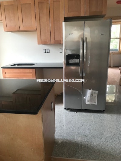Roxbury Apartment for rent 4 Bedrooms 2 Baths Boston - $4,350 No Fee