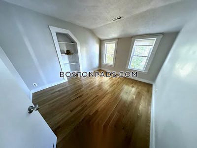 Somerville 5 Beds 2 Baths  Tufts - $6,600 No Fee