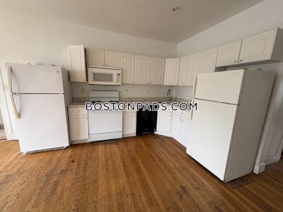 Newton 6 Beds 2.5 Baths  Chestnut Hill - $6,750 No Fee